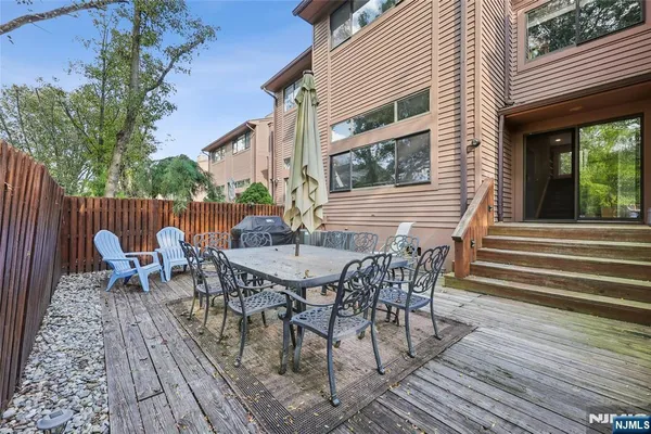 $779,000 | 84 Windsor Circle, Unit 84C, Washington Township, NJ 07676