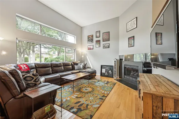 $779,000 | 84 Windsor Circle, Unit 84C, Washington Township, NJ 07676