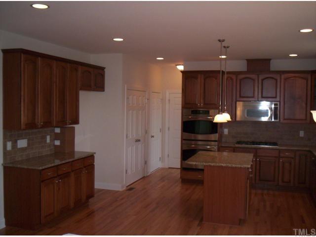 612 Ivyshaw Road Cary, NC 27519 - Photo 4 of 8 Photo 4