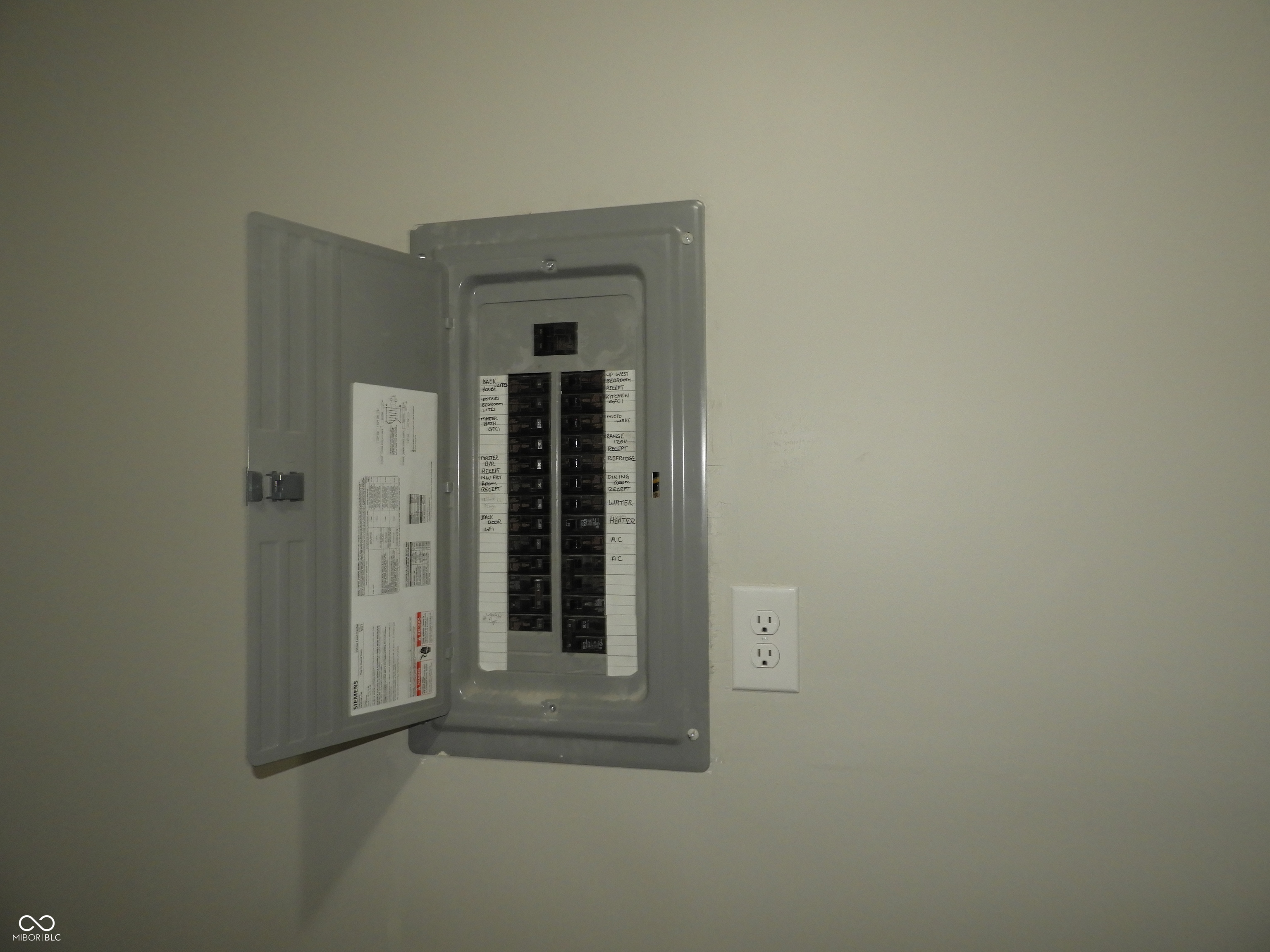 2519 Jackson Street Anderson, IN 46016 - Photo 11 of 25