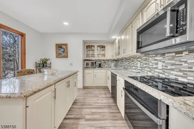 $995,000 | 68 High Point Road, Bloomingdale, NJ 07403