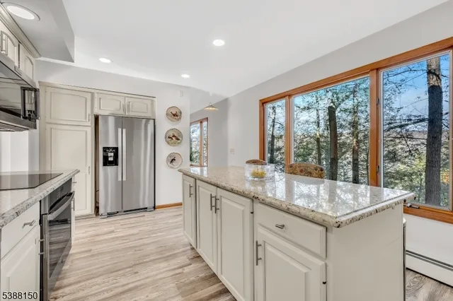 $995,000 | 68 High Point Road, Bloomingdale, NJ 07403