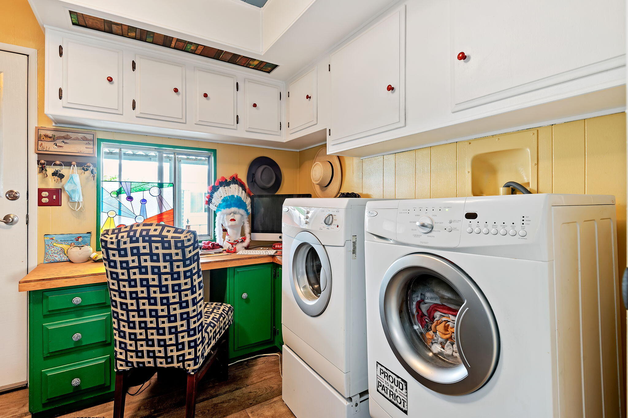 340 Old Mill Road, Unit 26 Santa Barbara, CA 93110 - Photo 19 of 31 a view of a kitchen with washer and dryer