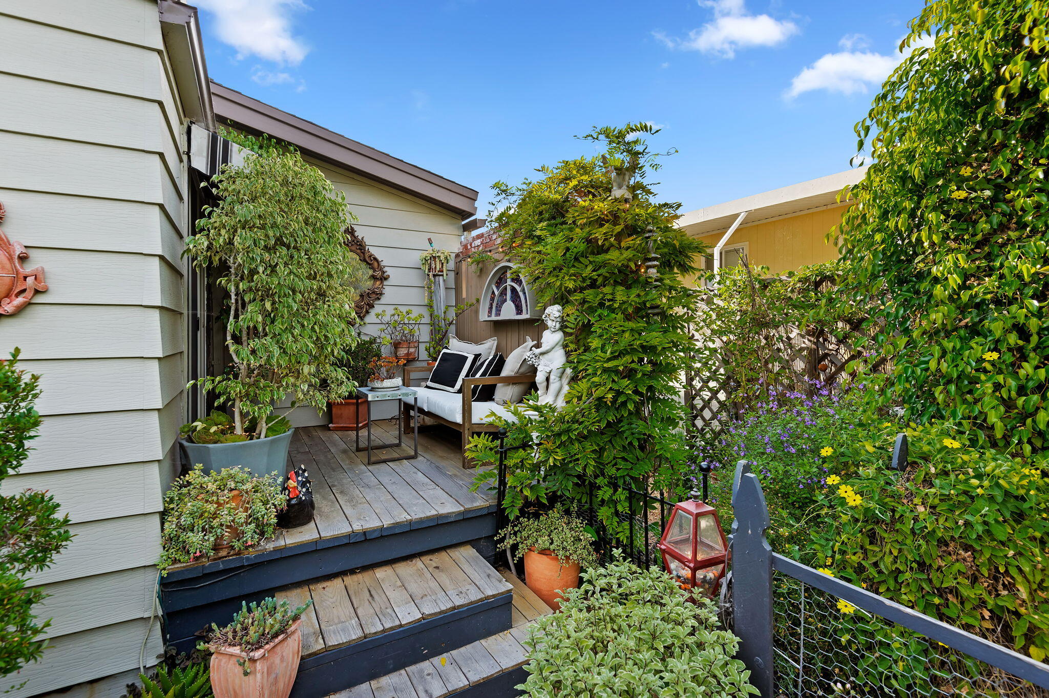 340 Old Mill Road, Unit 26 Santa Barbara, CA 93110 - Photo 20 of 31 a view of a yard with a patio