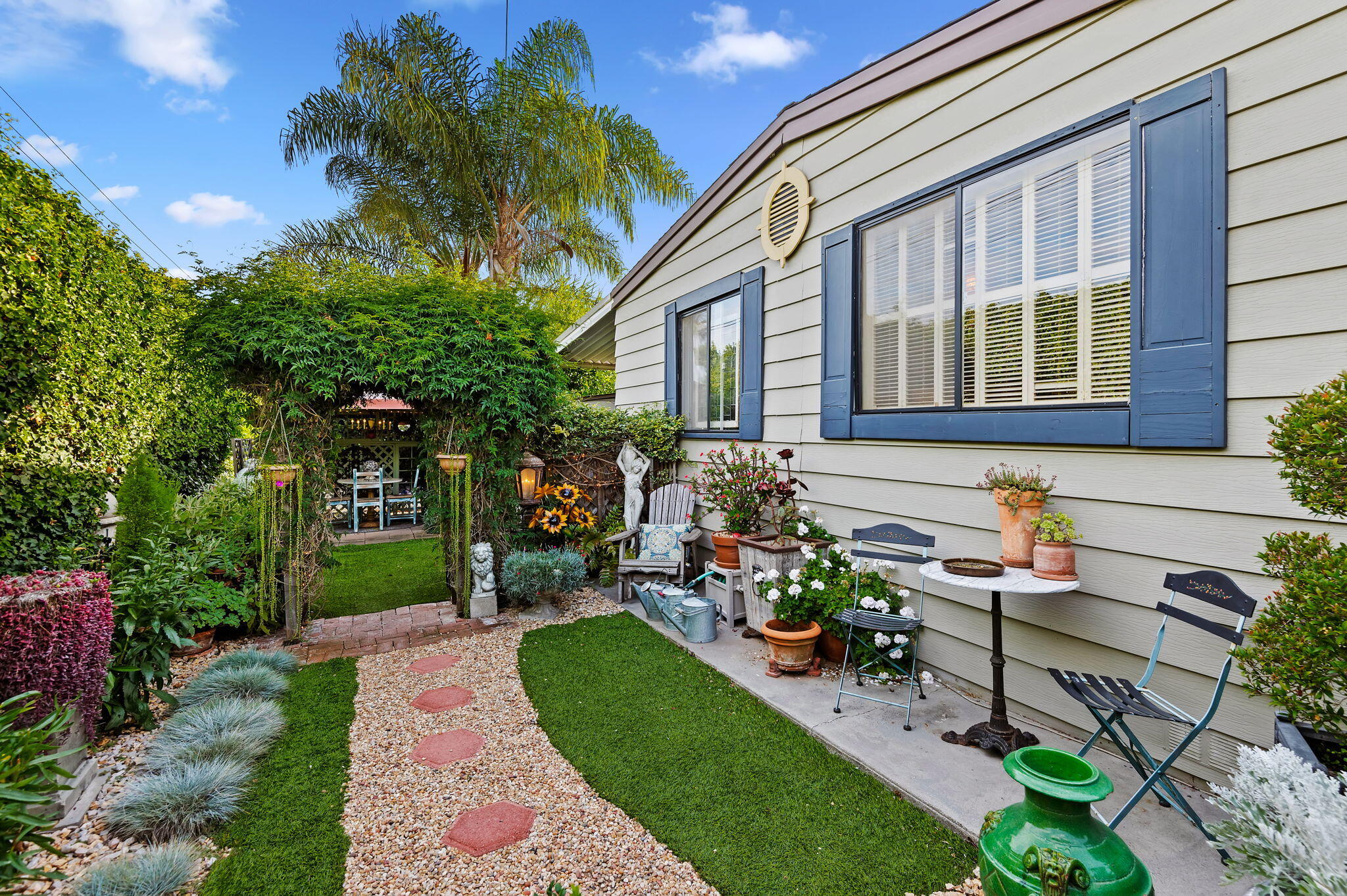 340 Old Mill Road, Unit 26 Santa Barbara, CA 93110 - Photo 25 of 31 a backyard of a house with outdoor seating