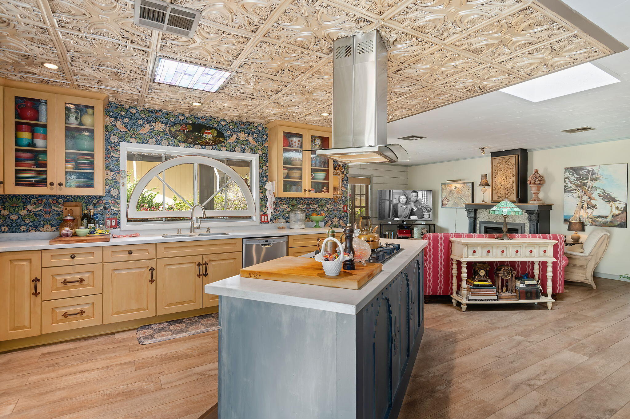 340 Old Mill Road, Unit 26 Santa Barbara, CA 93110 - Photo 8 of 31 a view of a kitchen with furniture and window