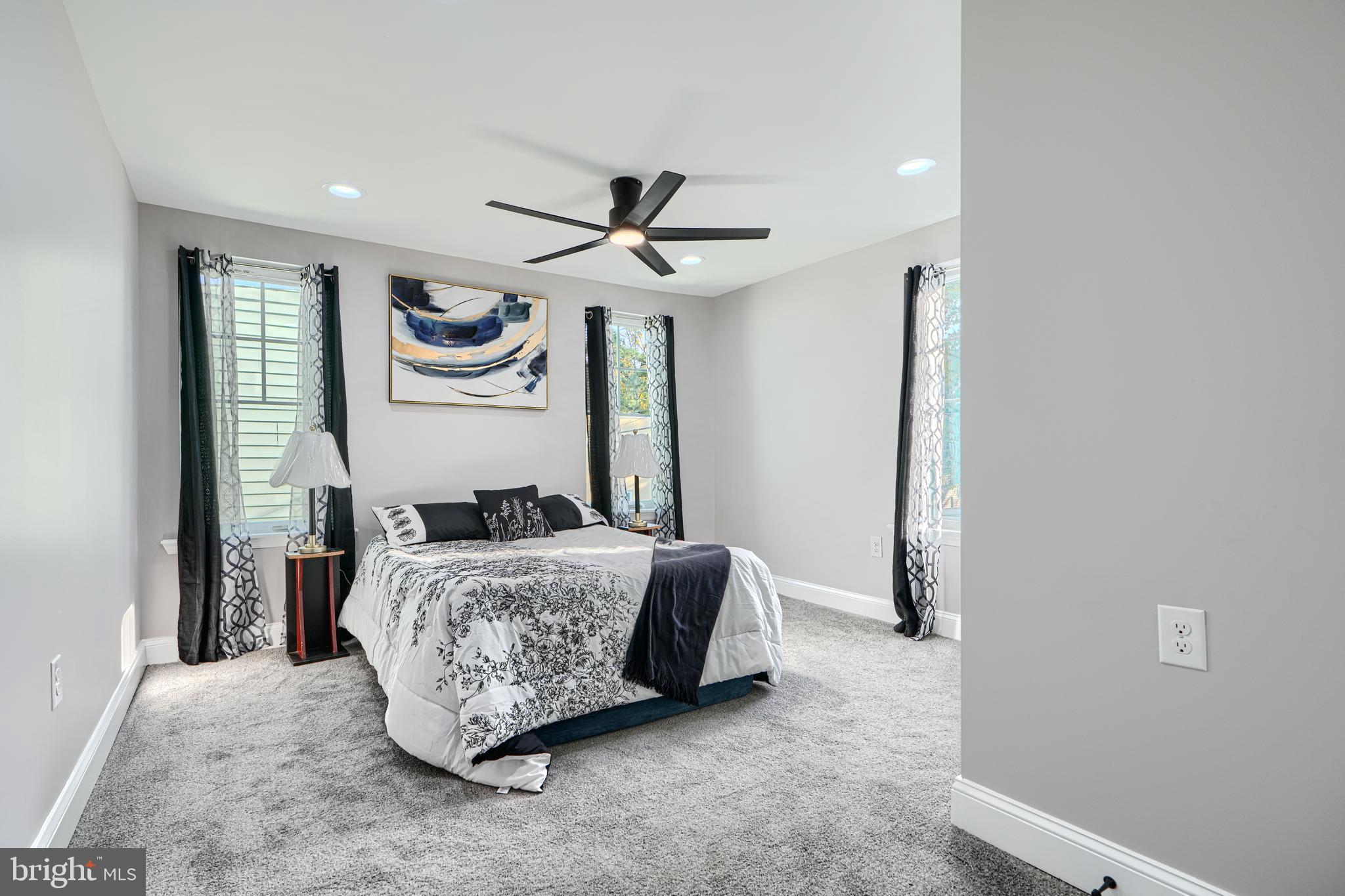 3613 4th Street Baltimore, MD 21225 - Photo 10 of 30 Bedroom #1 w/ Ceiling fan -
Upper Level