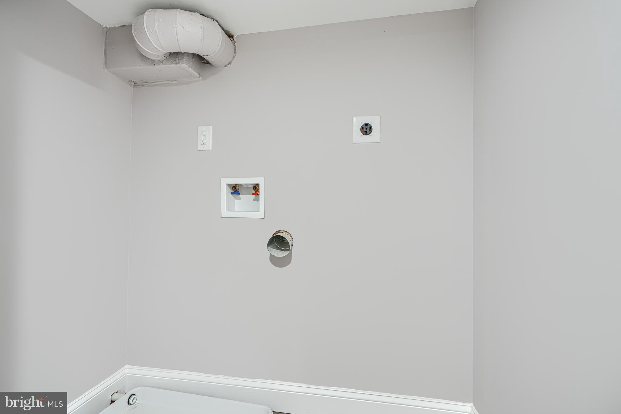 3613 4th Street Baltimore, MD 21225 - Photo 25 of 30 Laundry Hookups