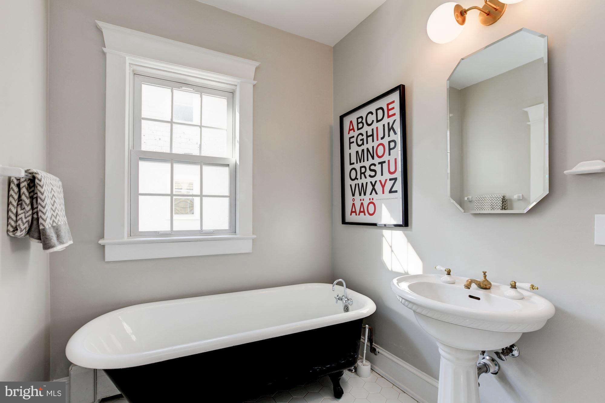 6907 5th Street Northwest Washington, DC 20012 - Photo 16 of 29 Bath