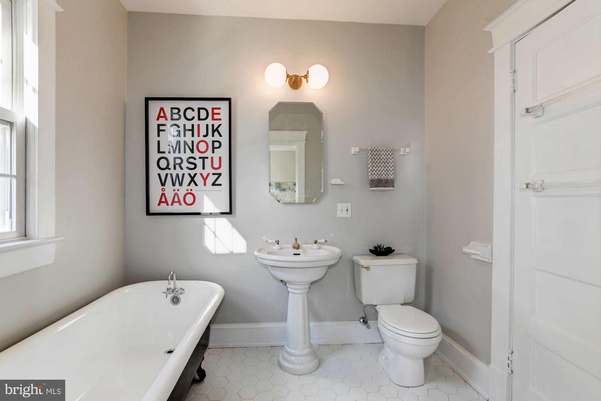 6907 5th Street Northwest Washington, DC 20012 - Photo 17 of 29 Bath