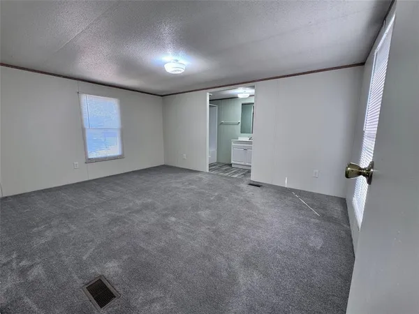 $125,000 | 207 Wilson Street, Valley View, TX 76272