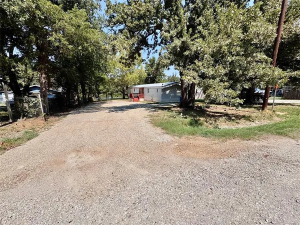 $125,000 | 207 Wilson Street, Valley View, TX 76272