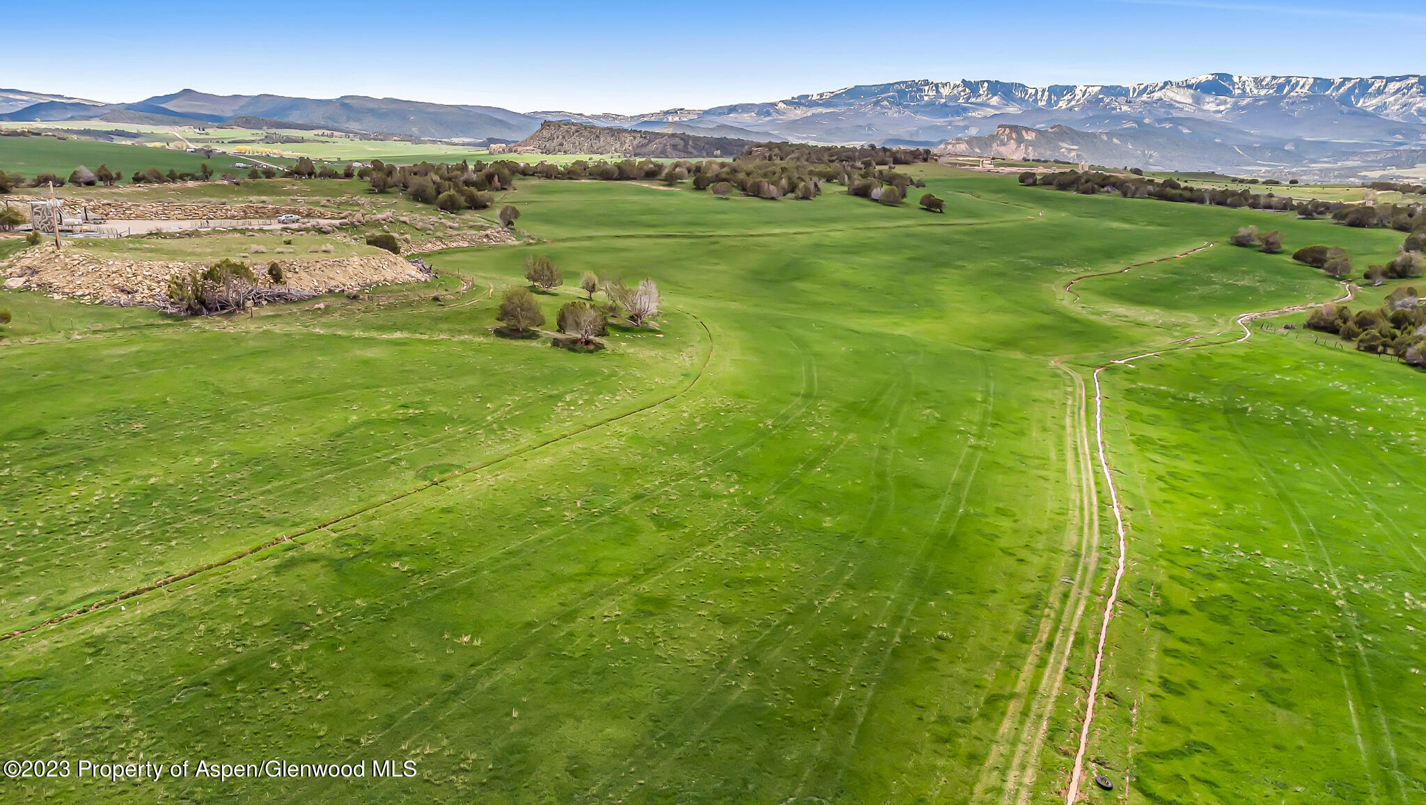 5821 County Road 331 Silt, CO 81652 - Photo 19 of 26 a view of lake with mountain