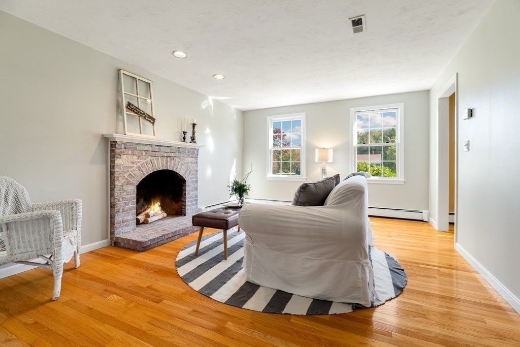14 Fox Run Road Medway, MA 02053 - Photo 15 of 42 Gallery Image 15