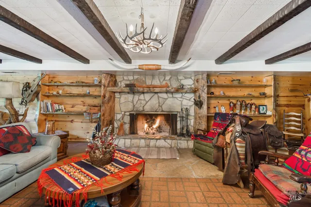 $3,925,000 | 1590 Salmon River Road, Riggins, ID 83549