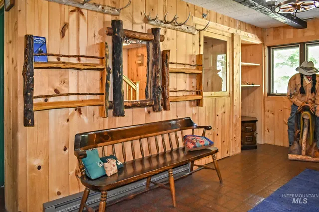 $3,925,000 | 1590 Salmon River Road, Riggins, ID 83549