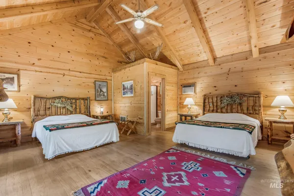 $3,925,000 | 1590 Salmon River Road, Riggins, ID 83549