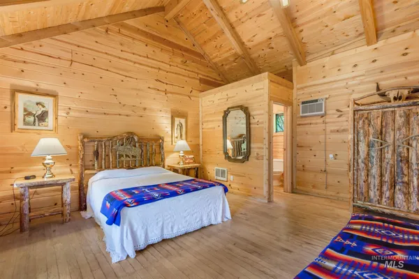 $3,925,000 | 1590 Salmon River Road, Riggins, ID 83549