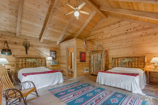 $3,925,000 | 1590 Salmon River Road, Riggins, ID 83549