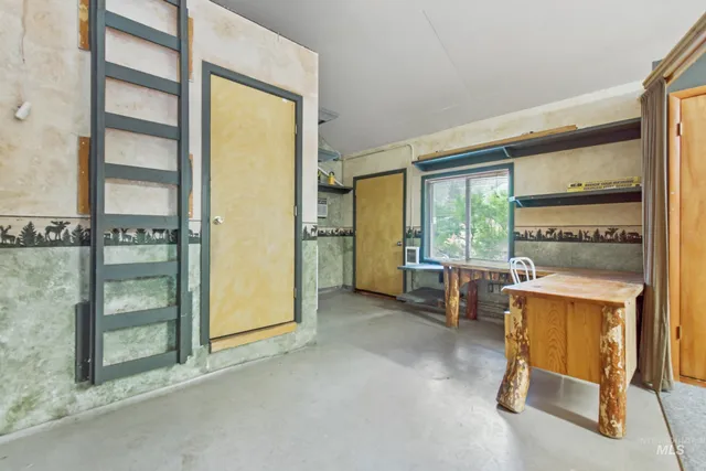 $3,925,000 | 1590 Salmon River Road, Riggins, ID 83549