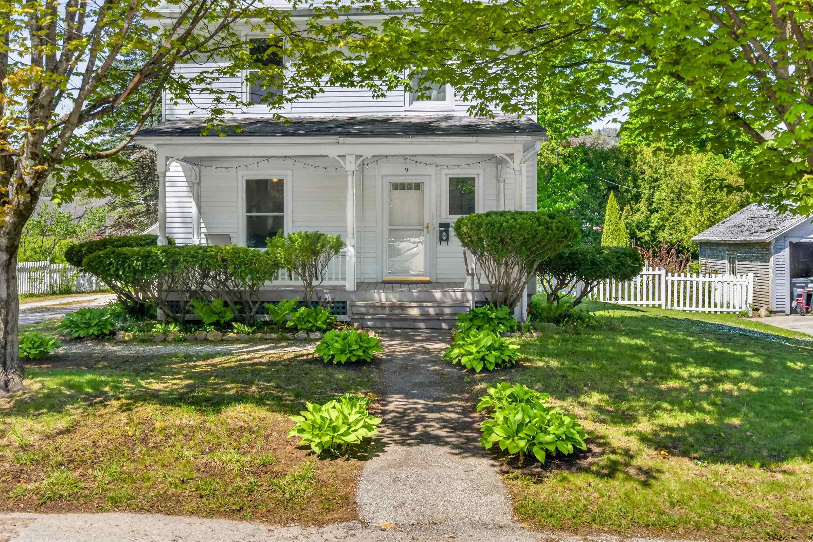 9 Park Street Proctor, VT 05765 - Photo 2 of 40