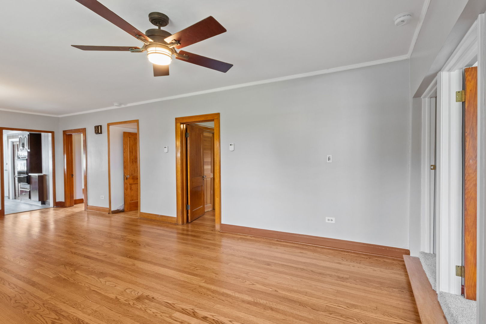 288 Middaugh Road Clarendon Hills, IL 60514 - Photo 14 of 47 Gallery Image 14