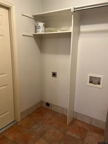 $1,050 | 912 A Sycamore Street, Mineola, TX 75773