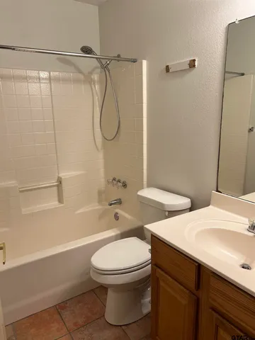 $1,050 | 912 A Sycamore Street, Mineola, TX 75773