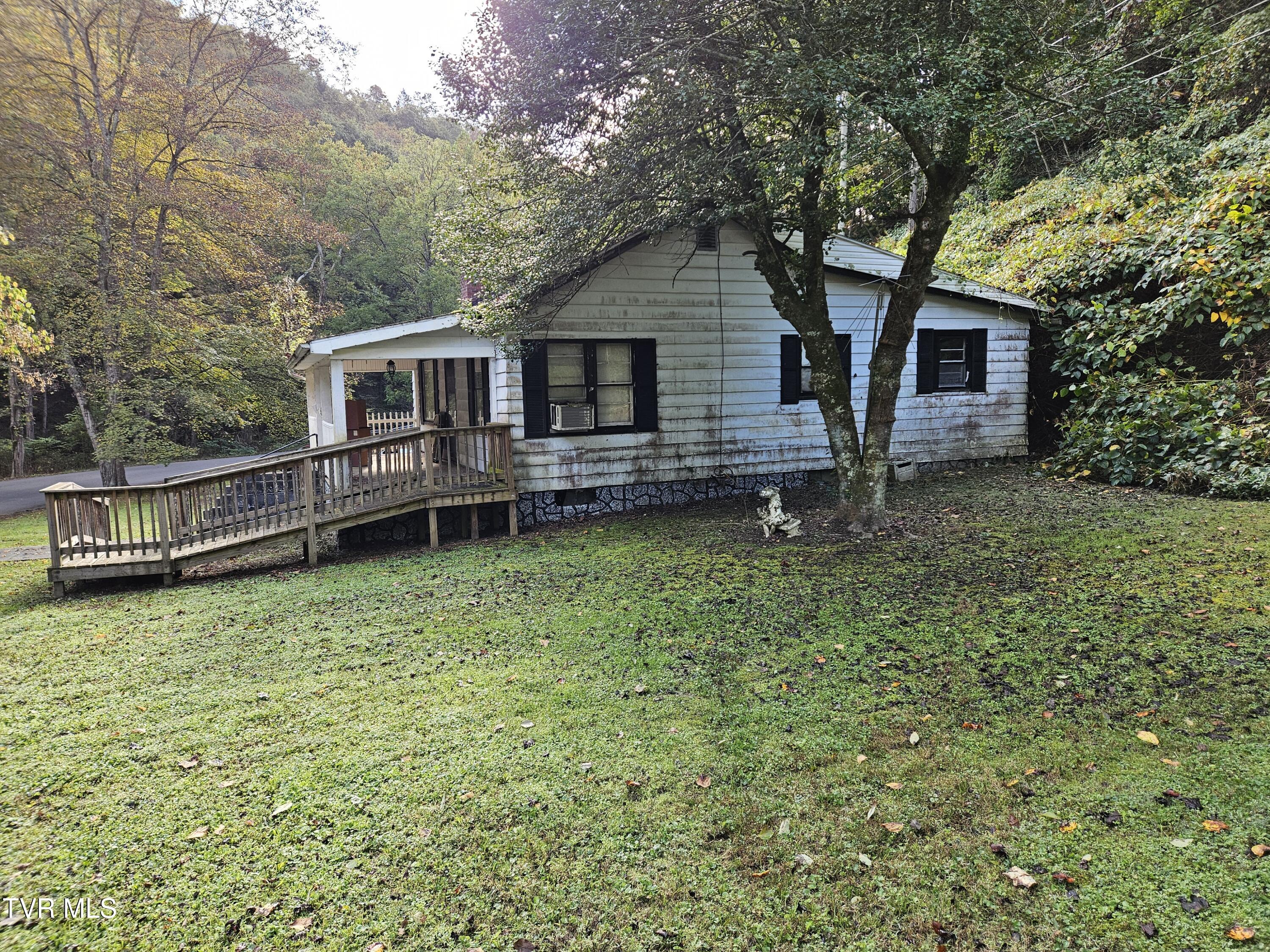 3613 Honey Branch Road St. Paul, VA 24283 - Photo 3 of 20 20251003_095030
