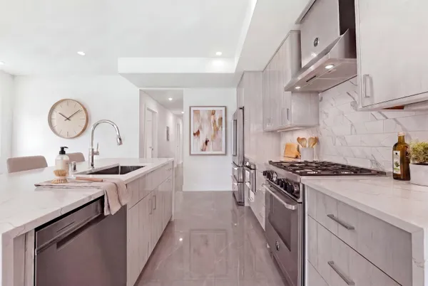 $5,000 | 290 Griffith Street, Unit 201, Jersey City, NJ 07307