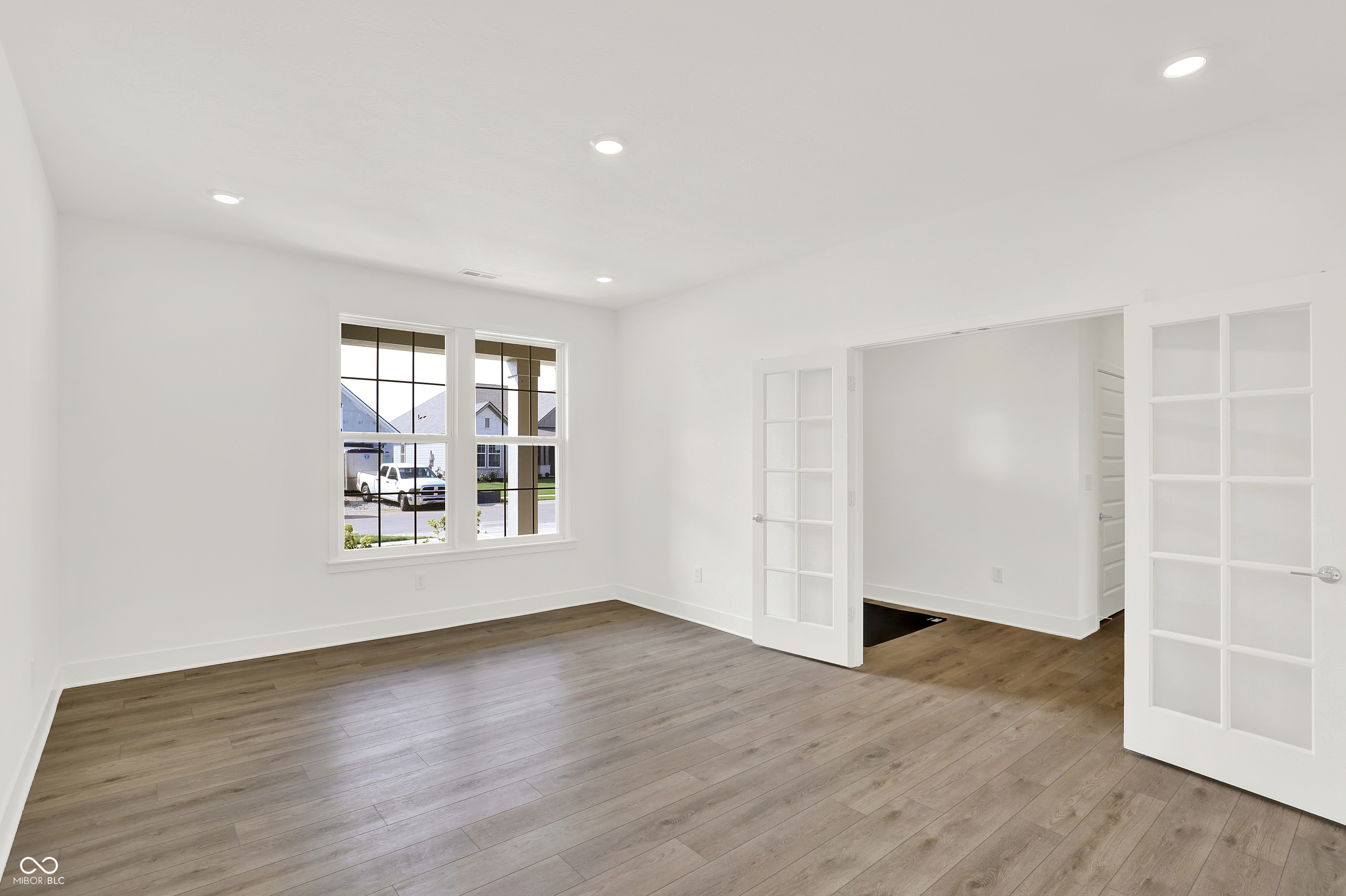 5126 Nettleton Way Avon, IN 46123 - Photo 11 of 57