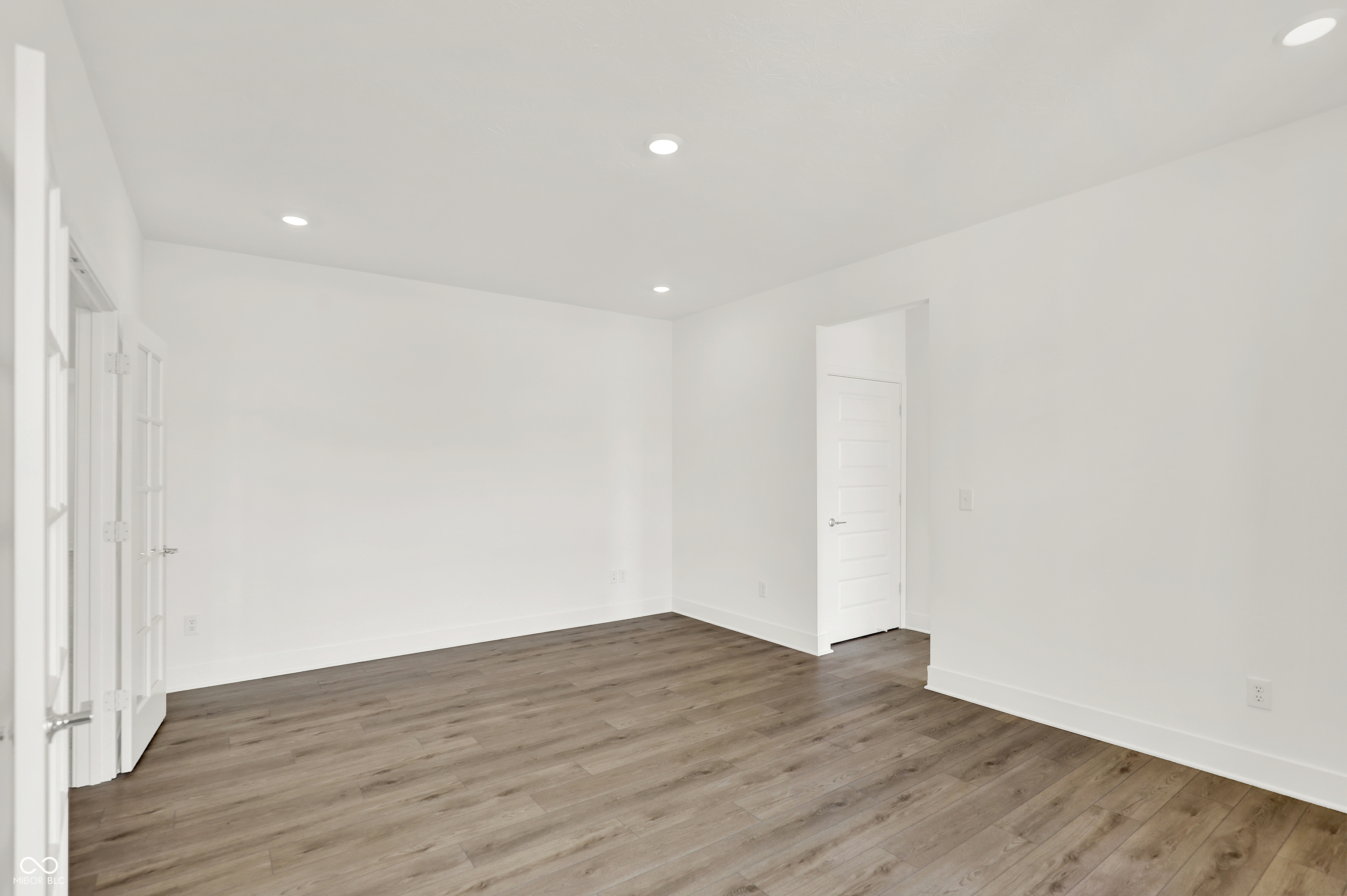 5126 Nettleton Way Avon, IN 46123 - Photo 12 of 57