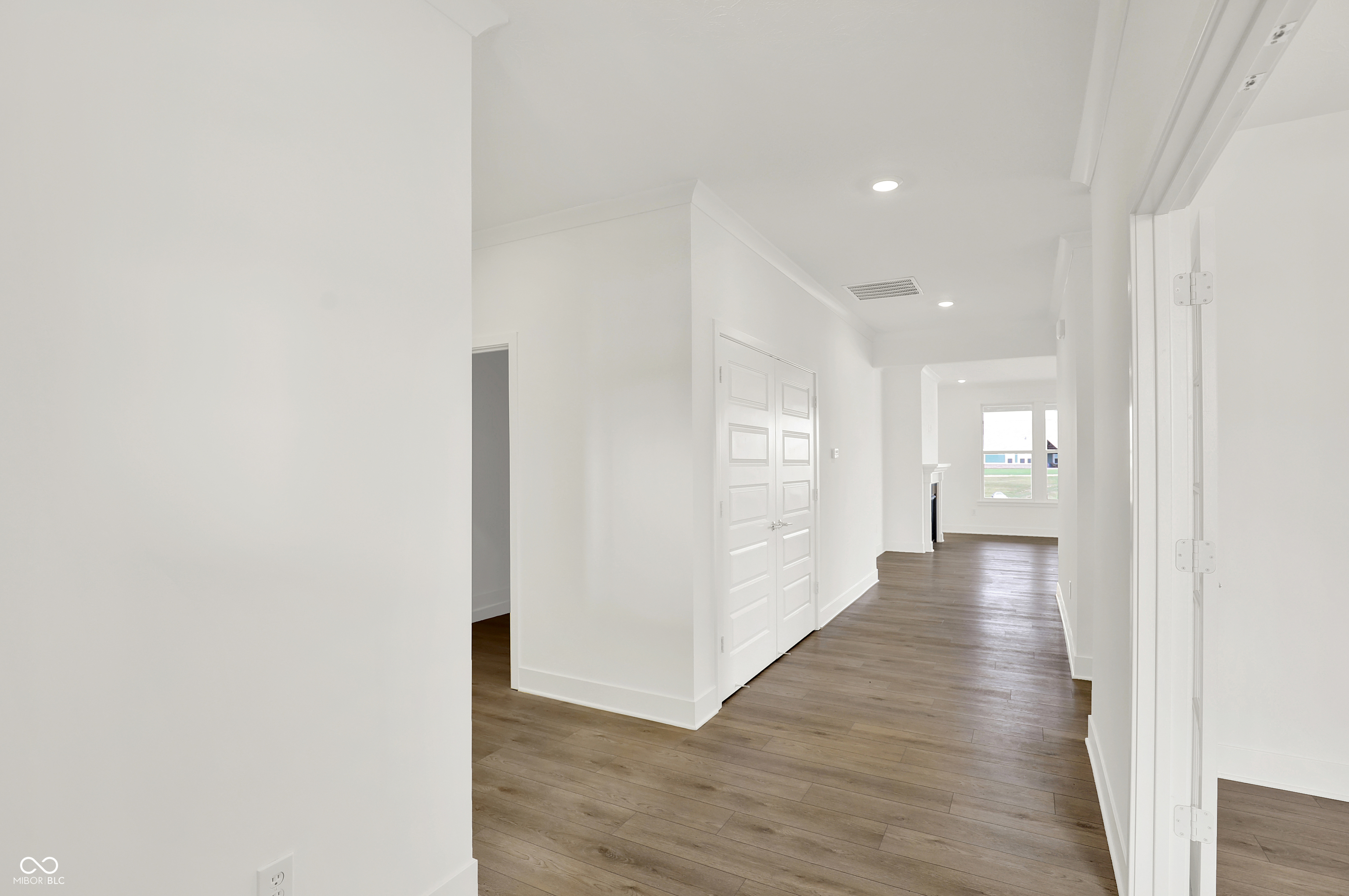 5126 Nettleton Way Avon, IN 46123 - Photo 13 of 57