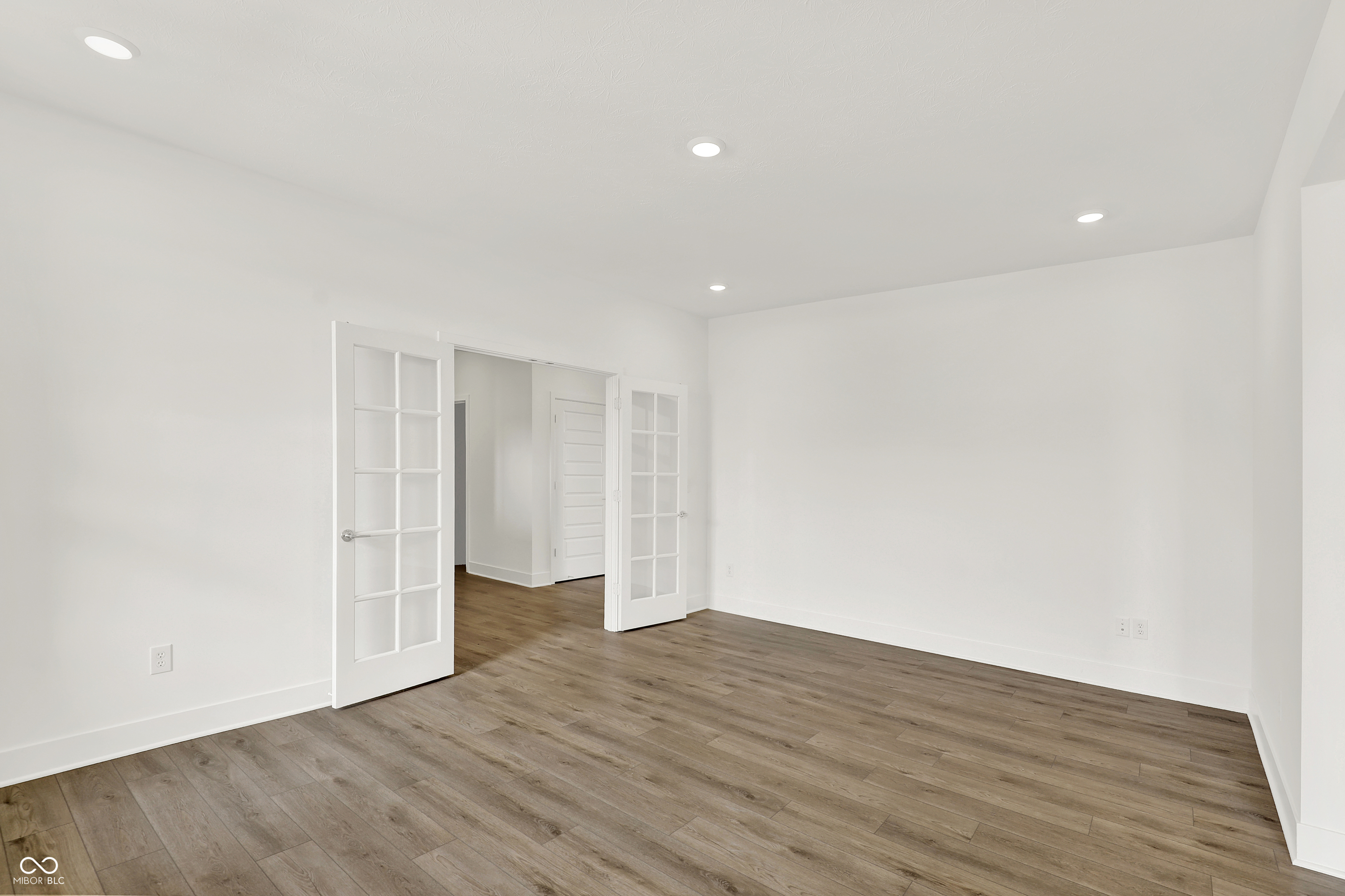 5126 Nettleton Way Avon, IN 46123 - Photo 10 of 57