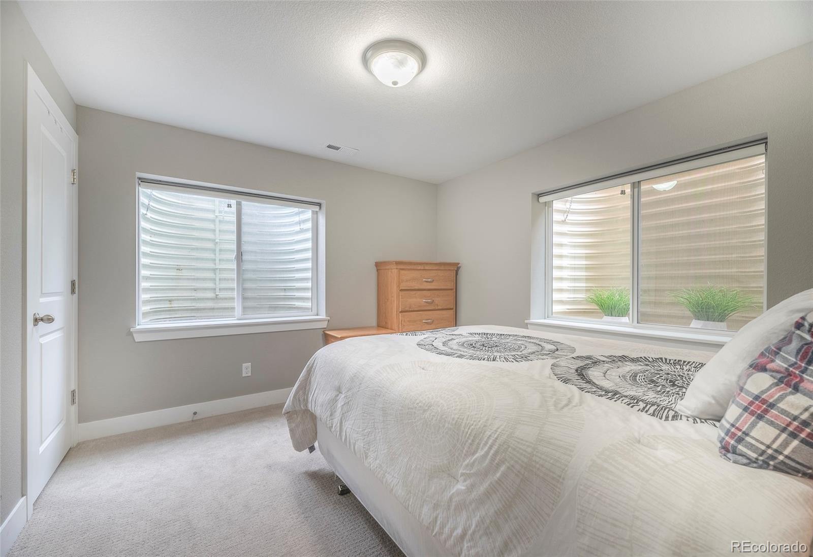 10397 Rutledge Street Parker, CO 80134 - Photo 26 of 34 Gallery Image 26