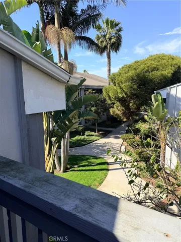 $545,000 | 17092 Pacific Coast Highway, Unit 204, Huntington Beach, CA 92649