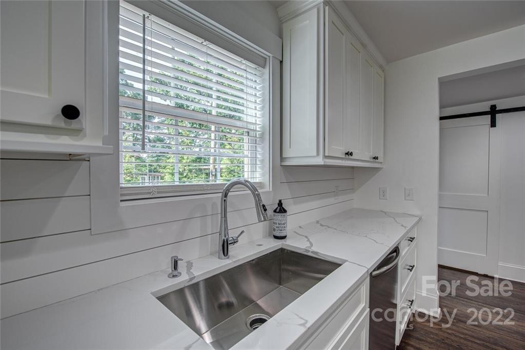 1212 South Point Road Belmont, NC 28012 - Photo 16 of 30 Gallery Image 16