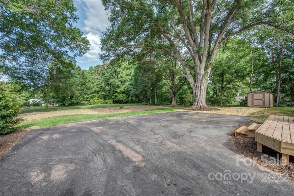 1212 South Point Road Belmont, NC 28012 - Photo 27 of 30 Gallery Image 27
