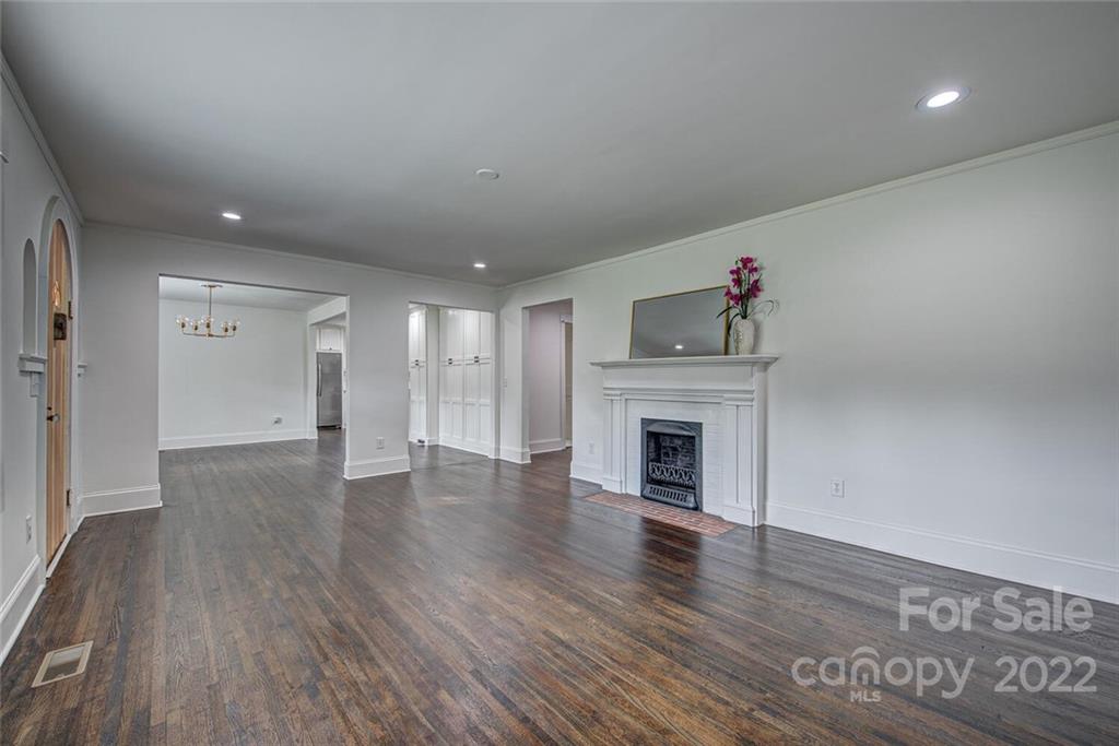 1212 South Point Road Belmont, NC 28012 - Photo 8 of 30 Gallery Image 8