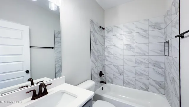 $419,900 | 723 Lucas Lane, Hernando, MS 38632