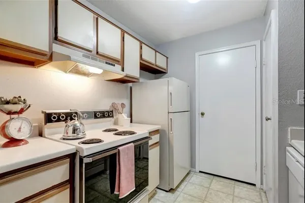 $1,600 | 1400 1400 Gandy Boulevard, Unit 1407, St. Petersburg, FL 33702