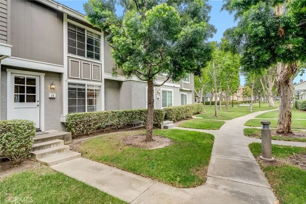 $3,480 | 16 Fox Hollow, Unit 60, Irvine, CA 92614