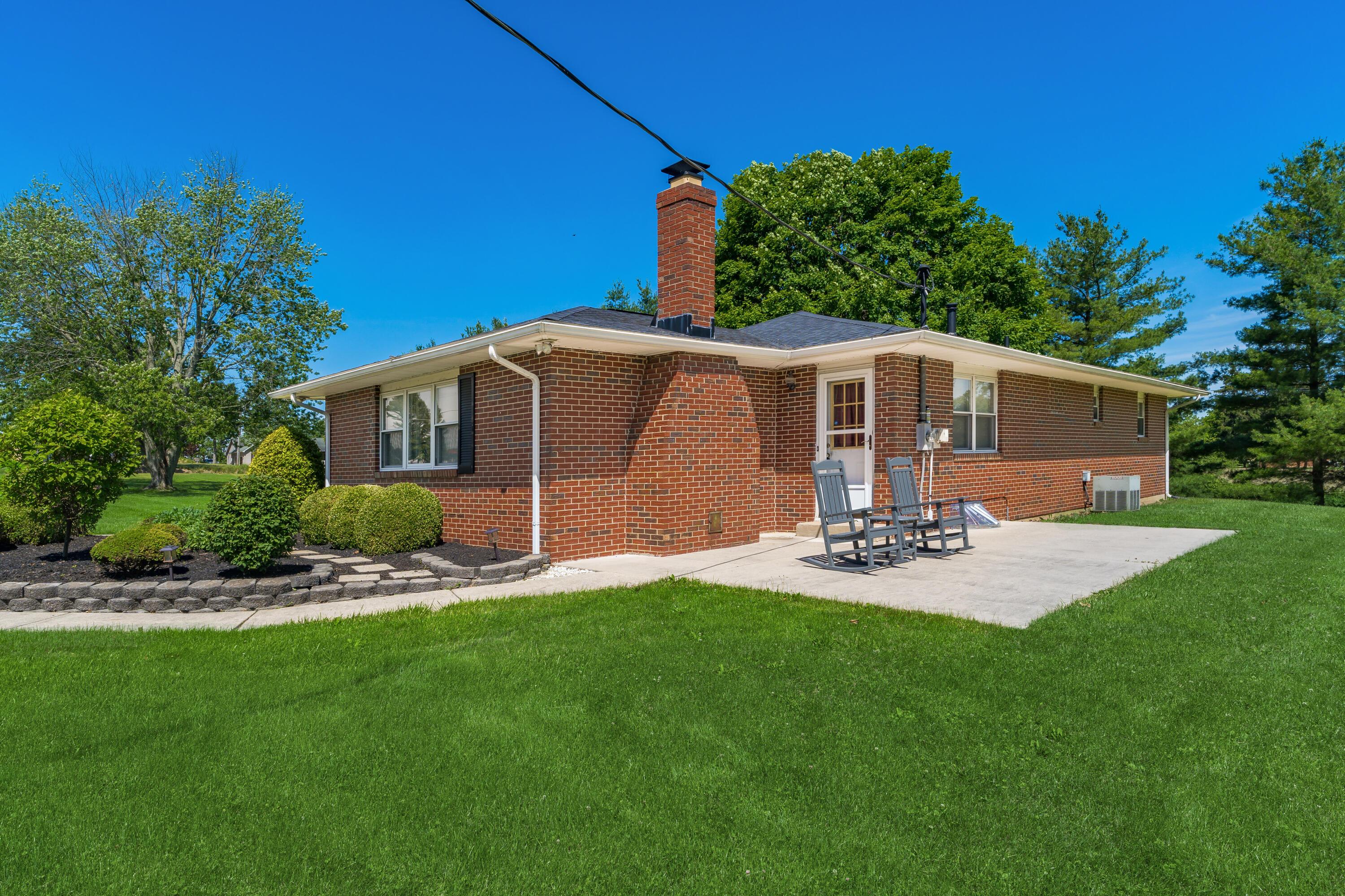 5281 Spring Valley Road London, OH 43140 - Photo 6 of 41 S_-_5281_Spring_Valley_Rd_-_030
