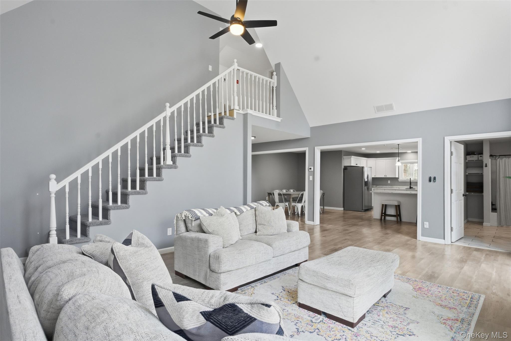 1227 Burlingham Road Pine Bush, NY 12566 - Photo 12 of 39 Living area