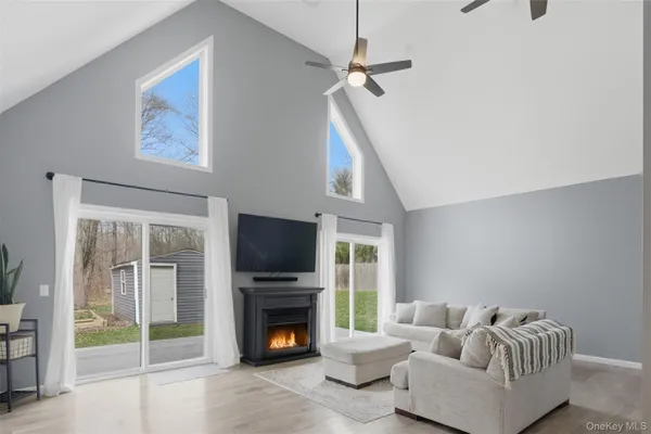 $459,900 | 1227 Burlingham Road, Pine Bush, NY 12566