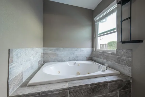 $495,000 | 338 North Filbert Avenue, Clovis, CA 93611