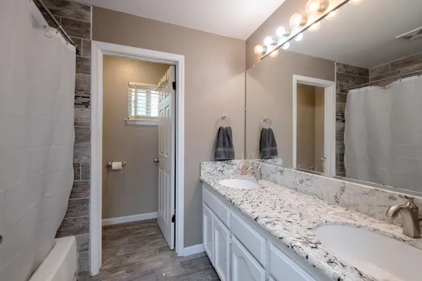 $495,000 | 338 North Filbert Avenue, Clovis, CA 93611