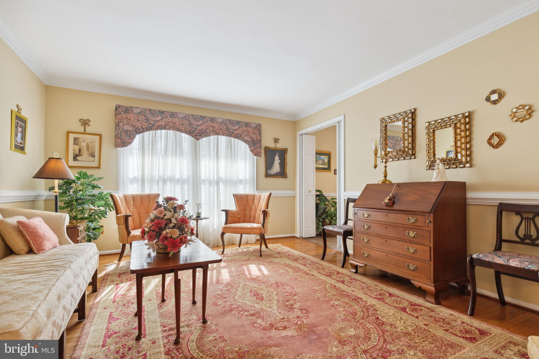 9820 Rand Drive Burke, VA 22015 - Photo 9 of 29 Great entertainment area