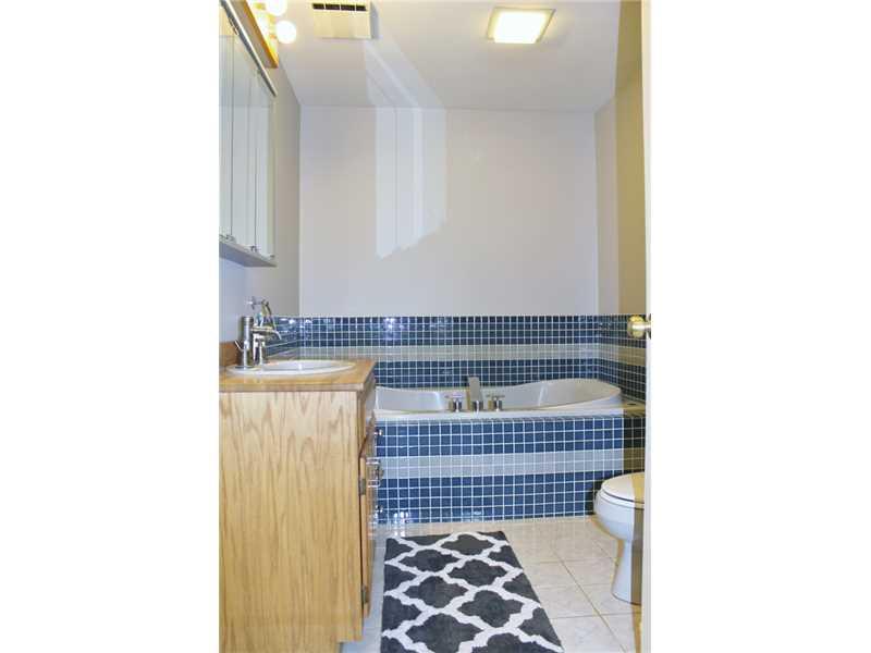 8127 Rucker Road Indianapolis, IN 46250 - Photo 14 of 16 Gallery Image 14