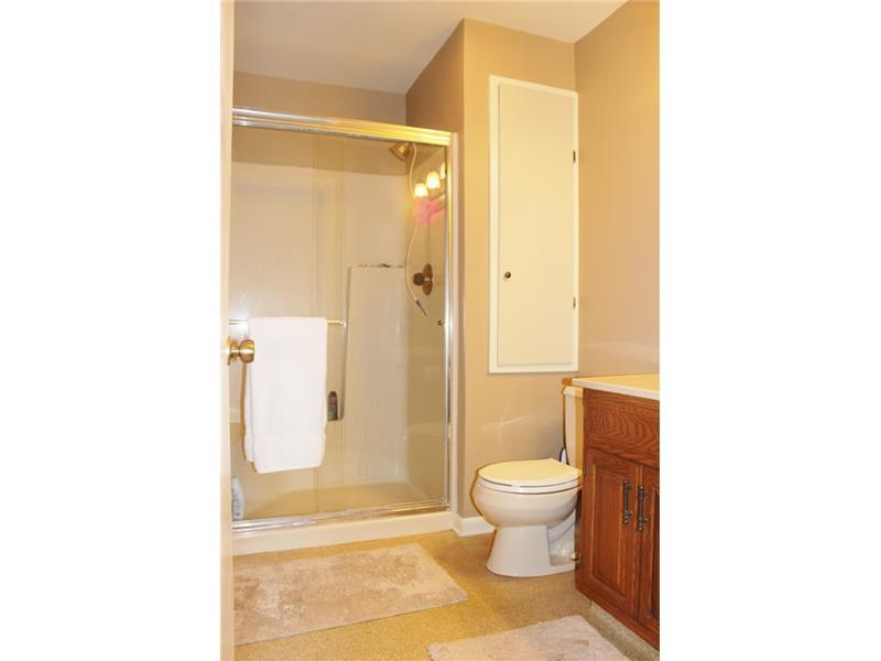 8127 Rucker Road Indianapolis, IN 46250 - Photo 9 of 16 Gallery Image 9